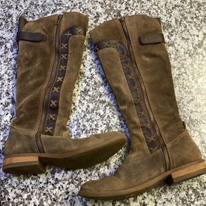 Born riding boots, size 8